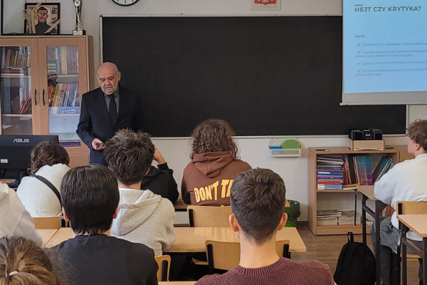 Adwokaci rozjaśniają prawo w IV LO