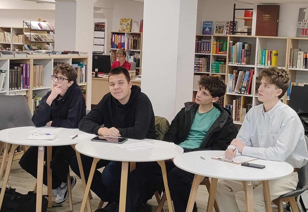 Mistrzostwa IV LO w debatach oksfordzkich