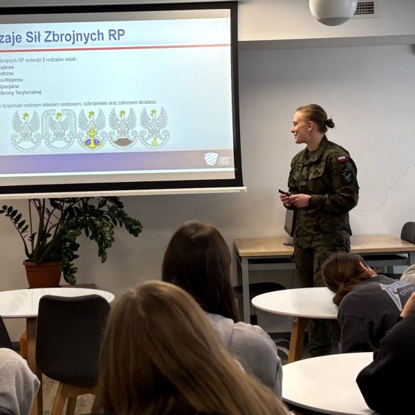 Wojskowe Centrum Rekrutacji w IV LO